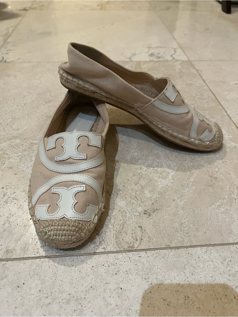 Tory Burch Poppy Beige & White Canvas Espadrille Flat Slip Ons  Sz 7